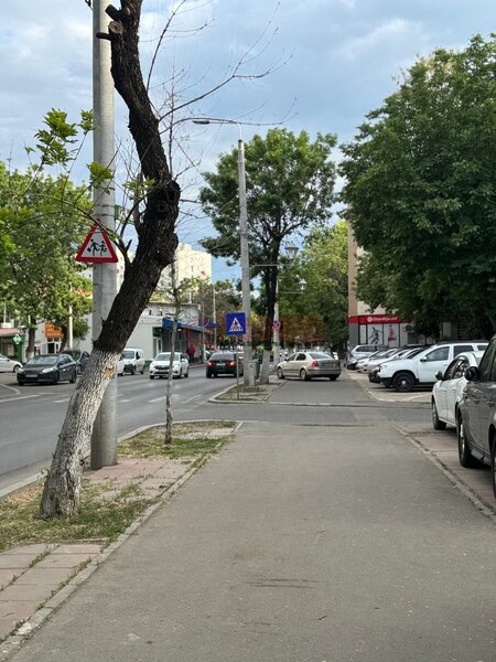 Piata Resita, sector 4, mobilat/ utilat, loc de parcare